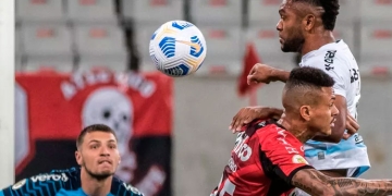 Miguel Borja y uno de esos partidos que preocupan en Gremio