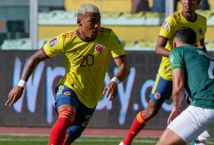 ¿Jugará con dos delanteros Colombia en Paraguay por Eliminatorias?