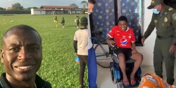 Adrián Ramos: su academia y la silla de ruedas que regaló a un hincha