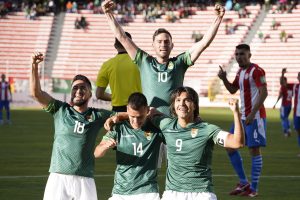 Bolivia y una ayuda para Colombia: goleó a Paraguay en La Paz