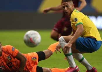 Brasil remontó ante Venezuela con complicidad de Joel Graterol