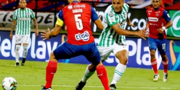 ¿Cómo está el historial en los 320 clásicos antioqueños entre Nacional y Medellín?