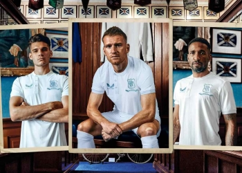 Kit de aniversario especial por los 150 años del Rangers