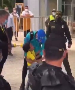 VIDEO: el gesto de Neymar con un niño hincha de la Selección Colombia