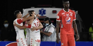 Santa Fe sorprende al América en la ida de la Superliga