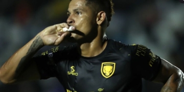 El resurgir goleador de Ayron del Valle en el exterior