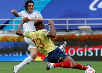 ¿Por qué no sería Cavani titular ante Colombia? Prensa uruguaya explica