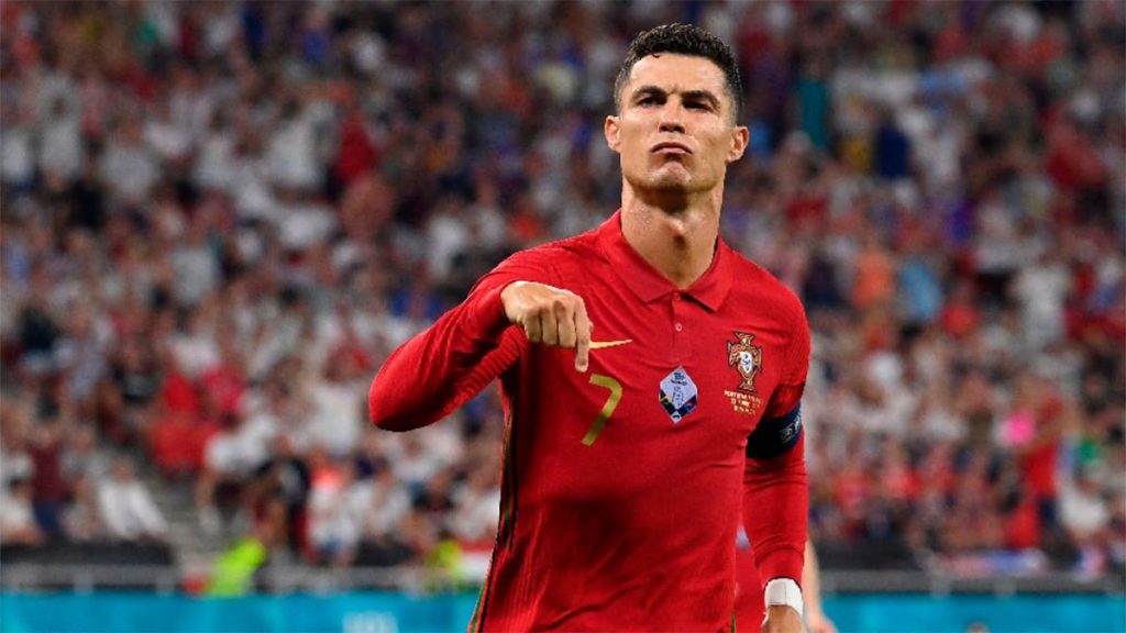 ¿Cristiano Ronaldo se queda a jugar en Inglaterra?