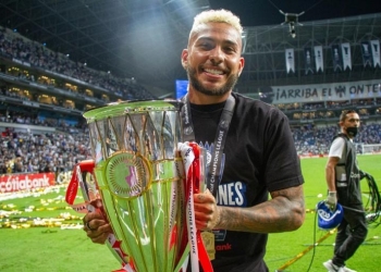 Duvan Vergara, fotos y festejo de su primer título internacional