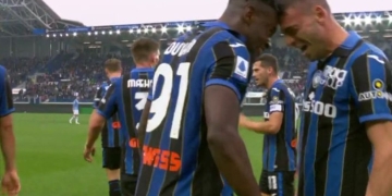 duvan zapata le hace gol a la lazio 30 de octubre 2021