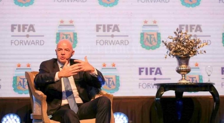 Gianni Infantino: "Sería fantástico organizar un Mundial en Sudamérica"