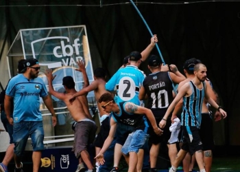 ¡El peor momento! Ausencia de Miguel Borja y furia de los hinchas de Gremio