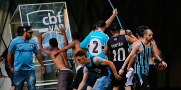 ¡El peor momento! Ausencia de Miguel Borja y furia de los hinchas de Gremio