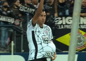 El primer gol de Víctor Cantillo en Corinthians