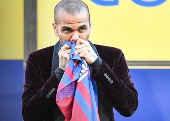 ¿Amor por el club? El curioso y muy bajo salario que Dani Alves tendrá en Barcelona