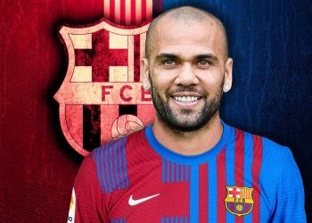 ¡Recurrieron a los históricos! Dani Alves regresa al Barcelona