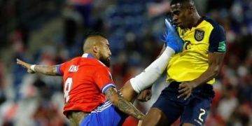 Ecuador sorprendió a Chile y puso medio pie en Catar