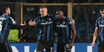 Asistencia de Duván Zapata en Champions ante el Mánchester United