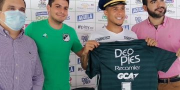 Michael Ortega en la presentación de otro patrocinador de Deportivo Cali