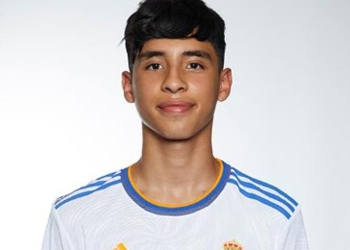 ¿Quién es el futbolista de padres colombianos que tiene Real Madrid?
