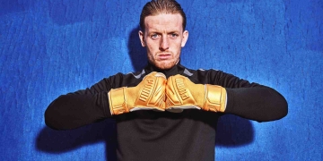 Guantes dorados de PUMA. Exclusivos para Ederson y Pickford