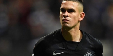 Amargo debut para Rafael Santos Borré en la Champions League