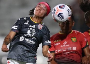 Debut victorioso para Santa Fe en la Libertadores Femenina: ¡Gol y penalti atajado!