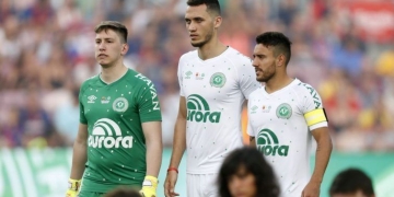 Helio Neto, sobreviviente de Chapecoense, visitó de nuevo el lugar del accidente