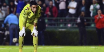 El error de Camilo Vargas en plena final de la Liga MX