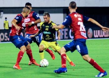 Otra cabeza que rodará en el Medellín por decisión técnica