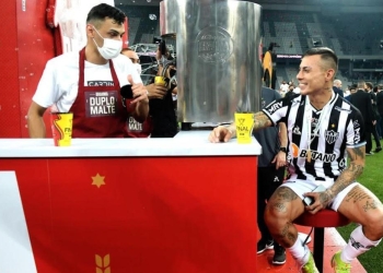 Llevó el bar al césped por el título de la Copa de Brasil