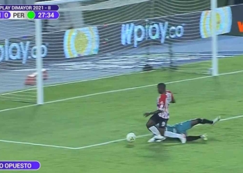 El penal que pitaron a favor de Junior y 2 – 0 en el primer tiempo