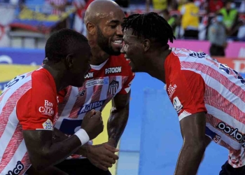 Junior no tuvo complicaciones y ganó su primer partido en cuadrangulares