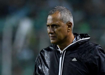 A Tolima le pesó no descansar: dos cambios en el primer tiempo