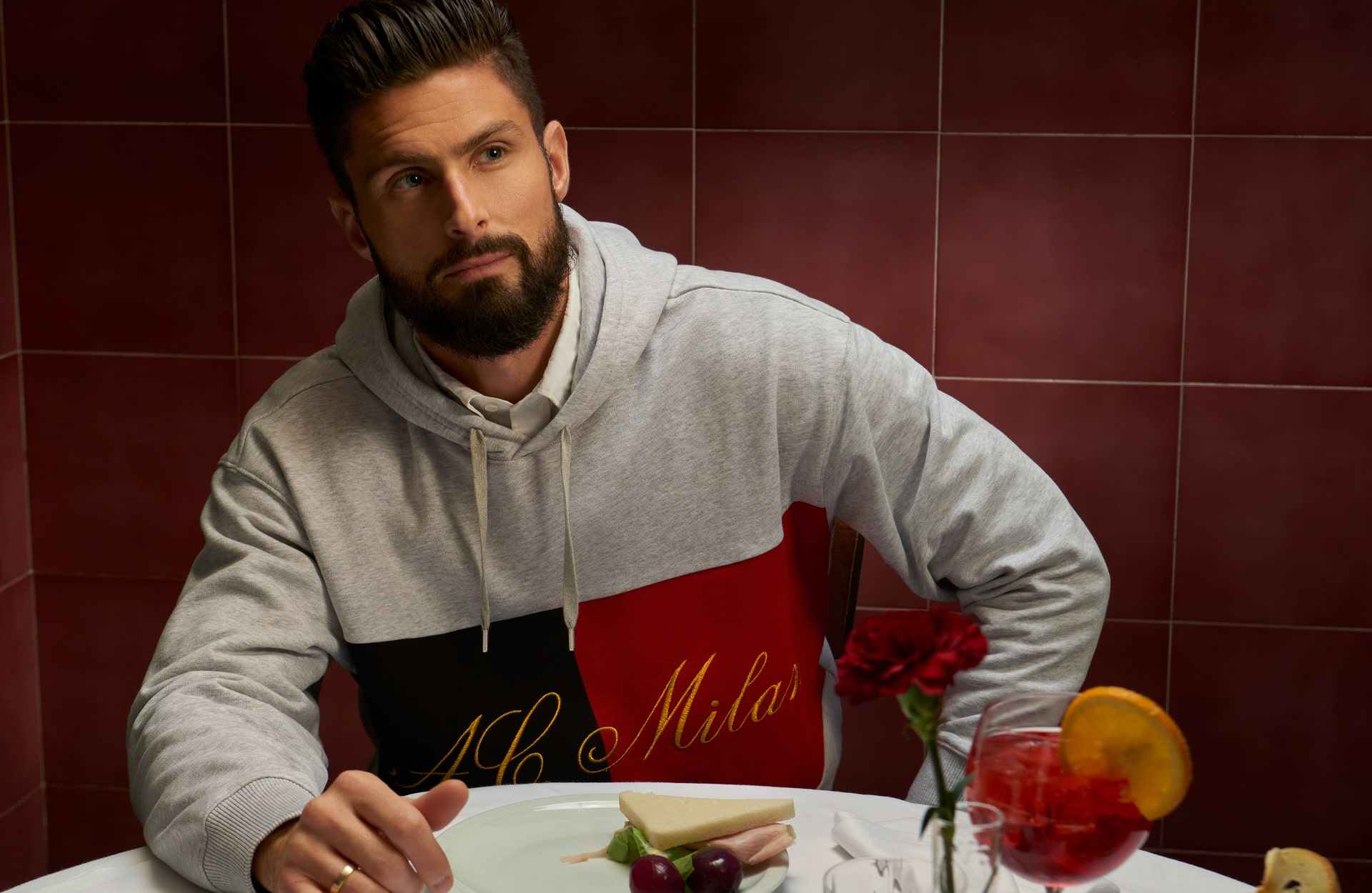 PUMA y AC Milan lanzan colección de ropa de calle