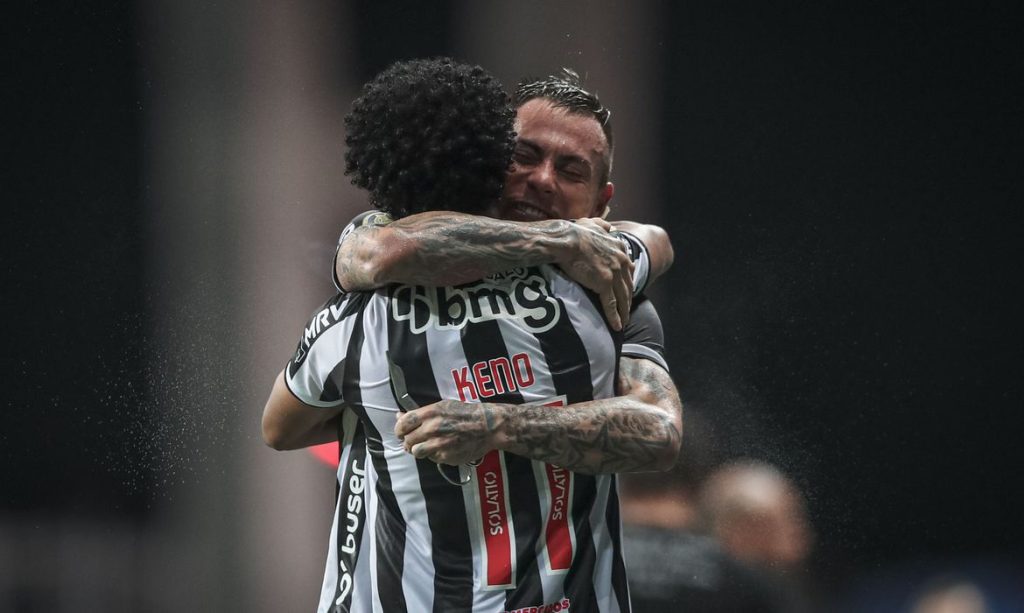 Tatuajes gratis para hinchas del Atlético Mineiro