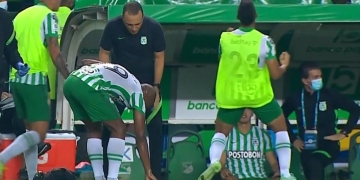 Alex Castro, expulsado por provocar a la tribuna del Cali