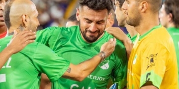 Andrés Pérez: despedida con la camiseta de Deportivo Cali, lágrimas y beso al escudo