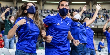 Con Ronaldo en Cruzeiro: ¿Habrá cambio de adidas a Nike?