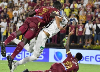 ¿Qué reclamaron los jugadores del Cali en el gol de Quiñones?