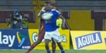 ¡Penalti para Millonarios al 90+6! Mano, VAR y el cobro de Juan Pablo Vargas