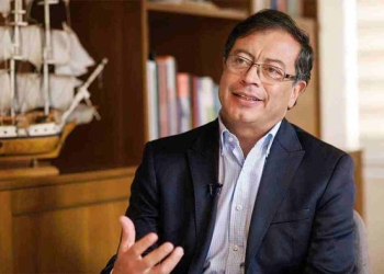 Gustavo Petro a Alejandro Char: "Democraticemos el fútbol"