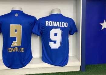 Cruzeiro comienza a vender camisetas con el nombre de Ronaldo