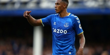 Mina fue capitán, pero Everton volvió a perder