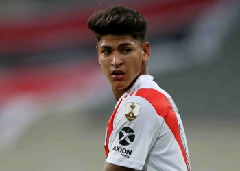 Así presentaron a Jorge Carrascal en su nuevo equipo