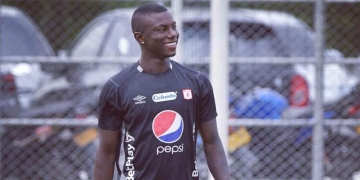 Marino Hinestroza podría irse del América por problemas contractuales