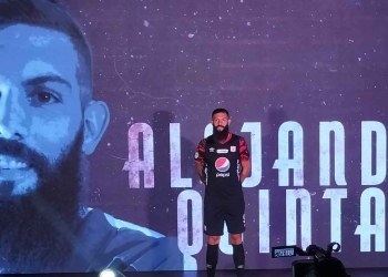 Alejandro Quintana no ve con malos ojos la rotación