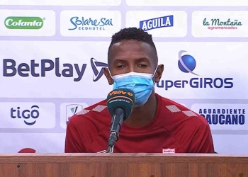 Esneyder Mena al borde del llanto: «Yo nunca vi un estadio así de lleno»