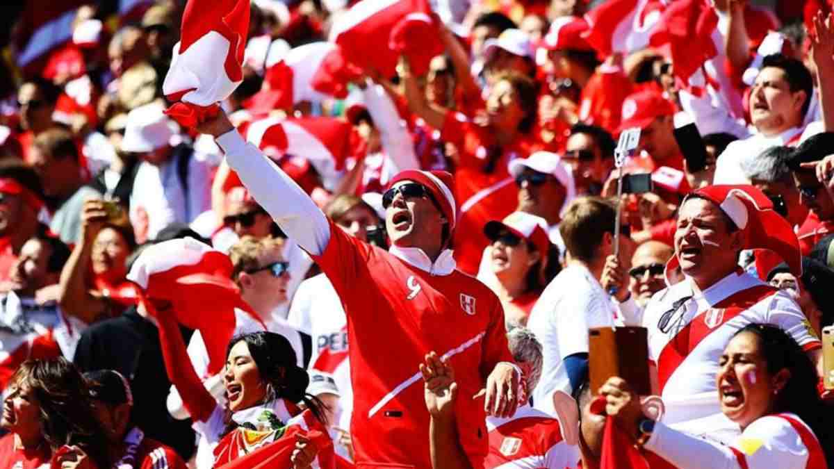 Eliminatorias: ¡Un banderazo peruano en Barranquilla!