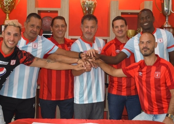 Compromiso total en América de Cali. ¡Ojo a la foto!